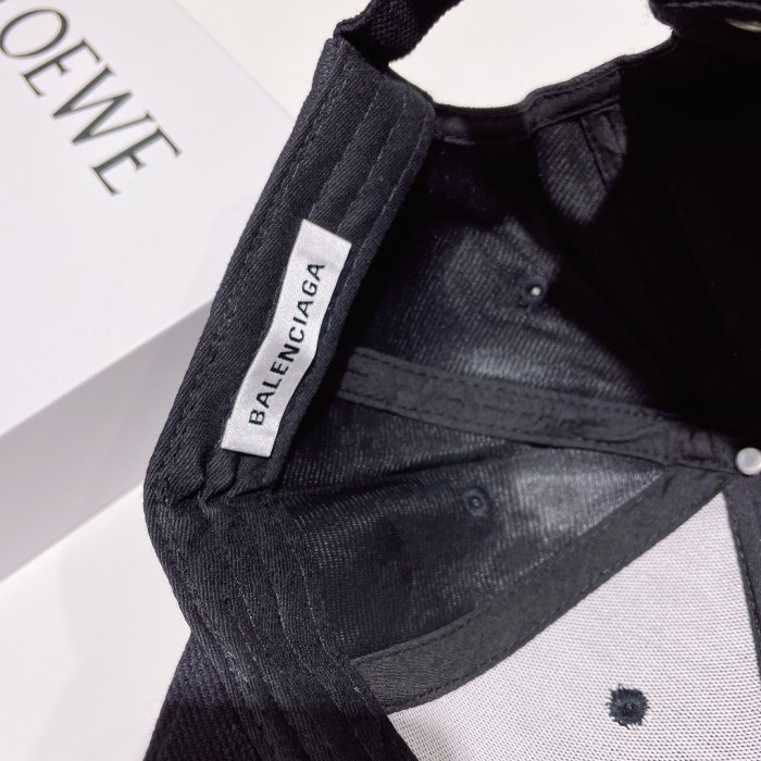 Streetwear Hat BALENCIAGA 329033