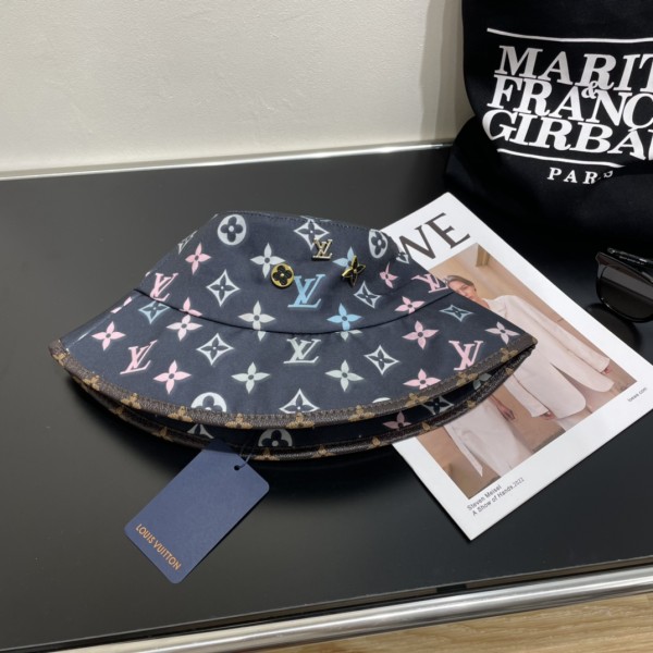 Streetwear Hat LV 329049