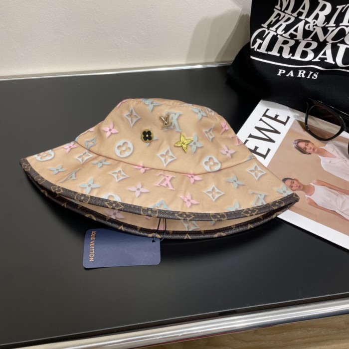 Streetwear Hat LV 329050