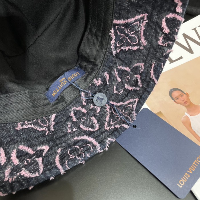 Streetwear Hat LV 329052