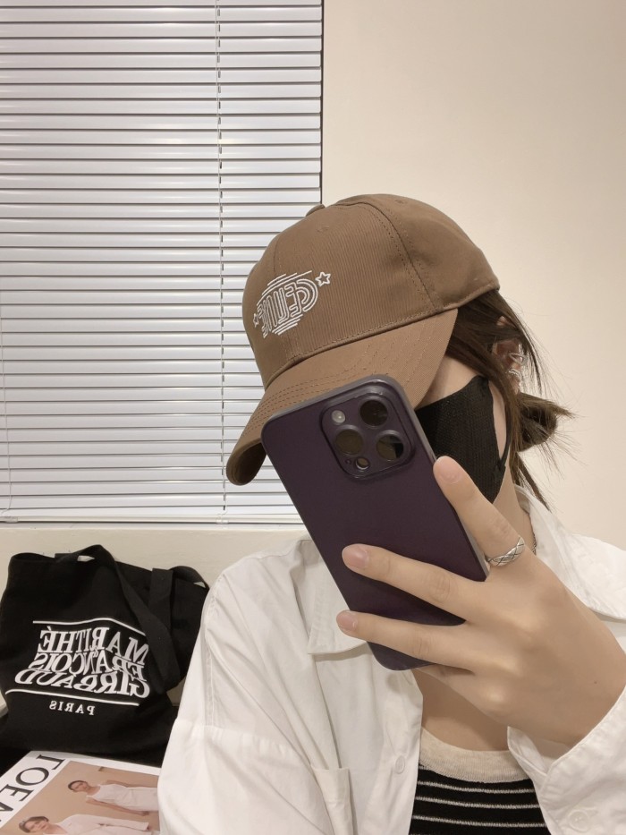 Streetwear Hat Celine 329057