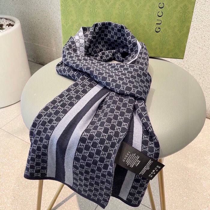 Streetwear Scarf GUCCI 329063 SIZE:32*180cm