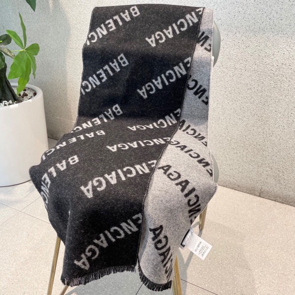 Streetwear Scarf BURBERRY 329064 size：32*180cm