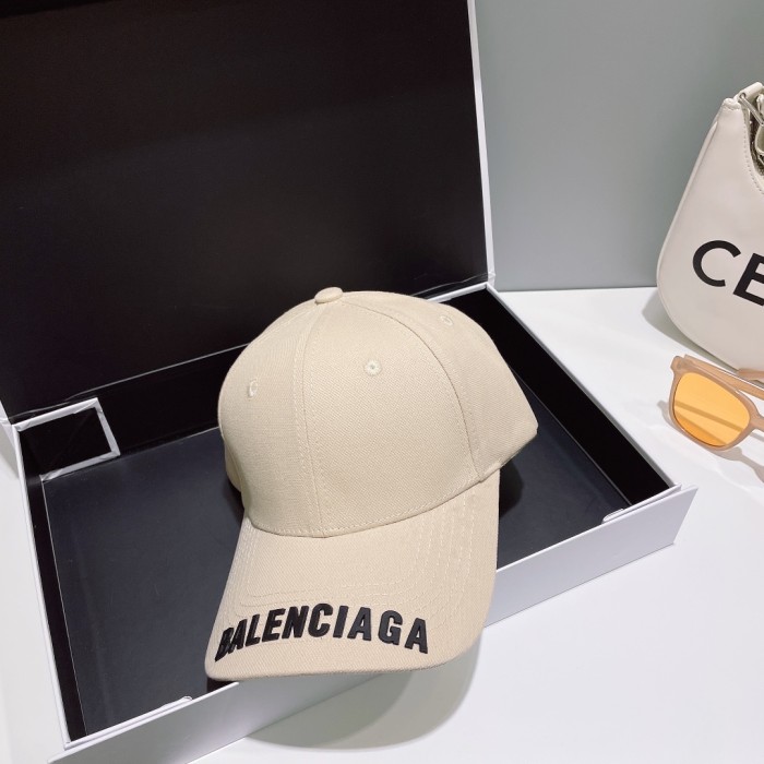 Streetwear Hat balenciaga 329032