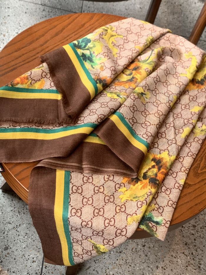 Streetwear Scarf GUCCI 328982 SIZE:110*200cm