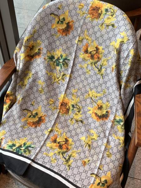 Streetwear Scarf GUCCI 328983 SIZE:110*200cm