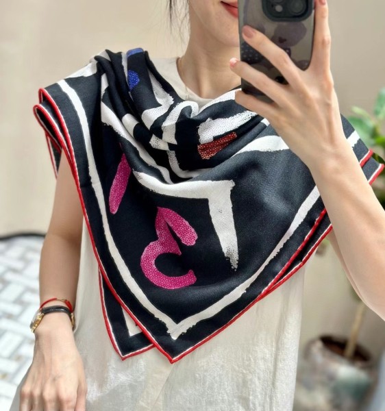 Streetwear Scarf CHANEL 328990 SIZE:110*110cm