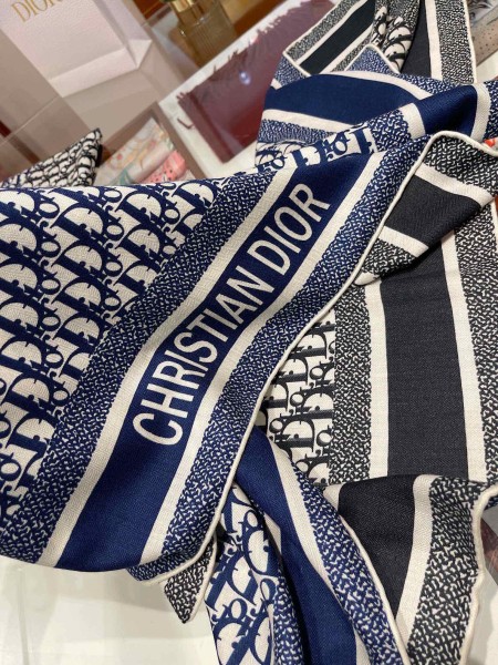 Streetwear Scarf Dior 329003