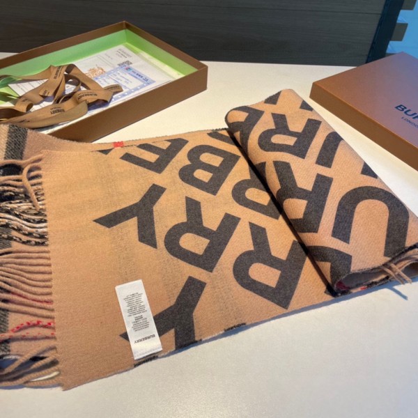 Streetwear Scarf Burberry 329016 SIZE:200 x 32cm