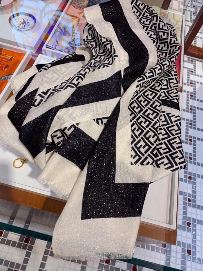 Streetwear Scarf FENDI 329001 SIZE:90cm*90cm