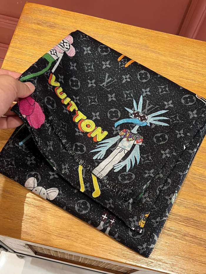 Streetwear Scarf LV 328991 SIZE:110*200cm