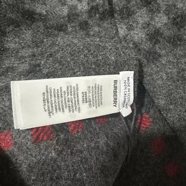 Streetwear Scarf BURBERRY  328974 size:180*35cm
