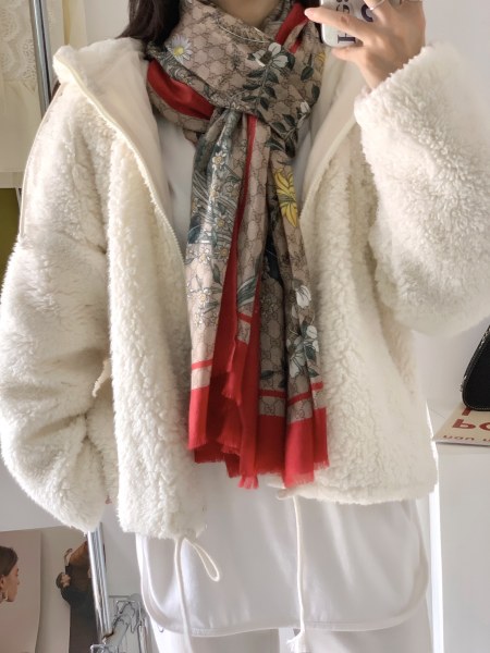 Streetwear Scarf GUCCI 328985 SIZE:110*200cm