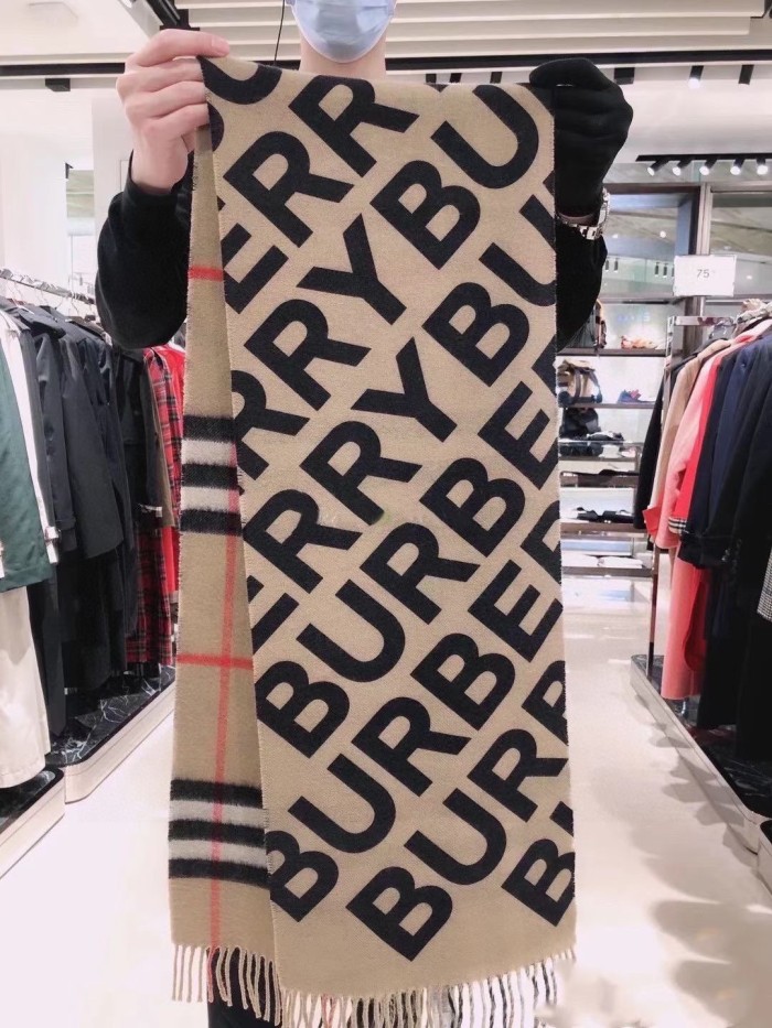Streetwear Scarf Burberry 329016 SIZE:200 x 32cm