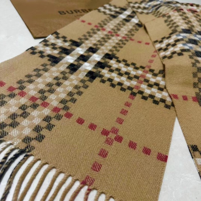 Streetwear Scarf Burberry 328975 size:180*35cm