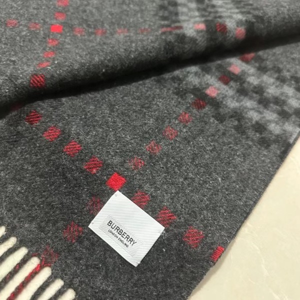 Streetwear Scarf BURBERRY  328974 size:180*35cm