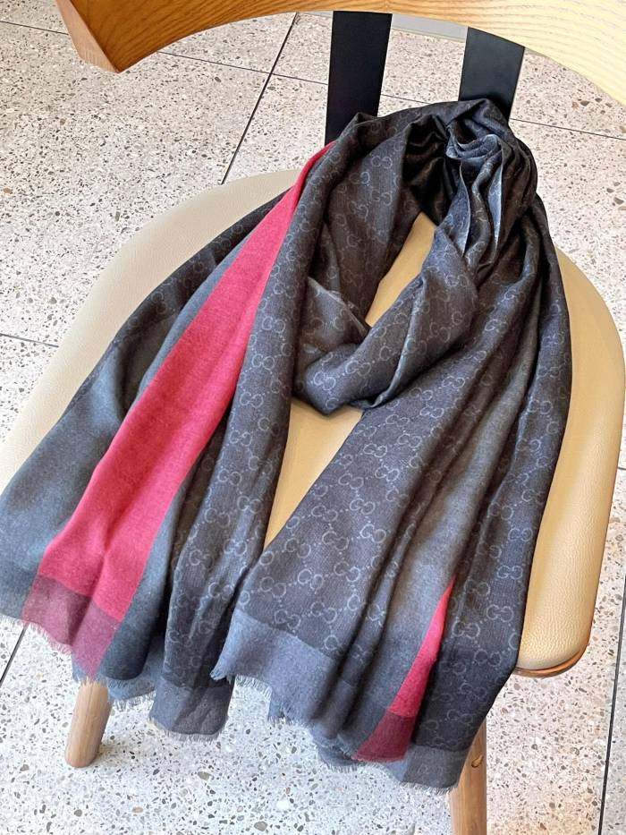 Streetwear Scarf  GUCCI 328980 size:110x200cm