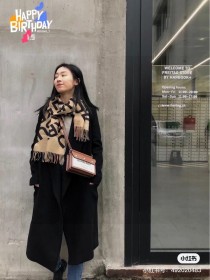 Streetwear Scarf Burberry 329016 SIZE:200 x 32cm