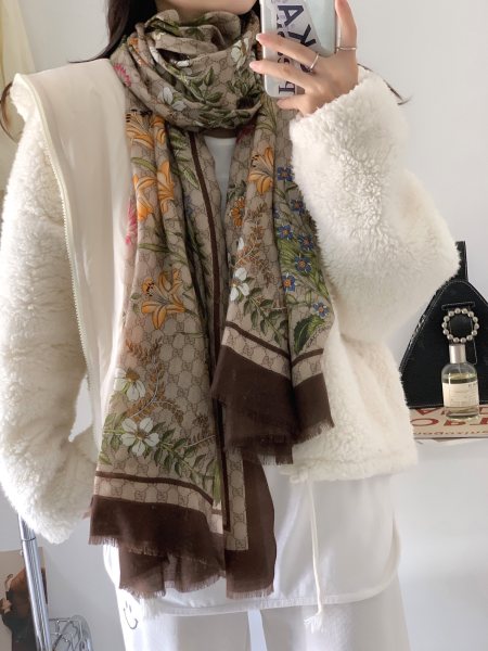 Streetwear Scarf GUCCI 328984 SIZE:110*200cm 