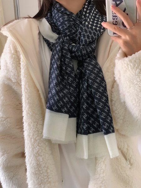 Streetwear Scarf CHANEL  328977  size:100x200cm
