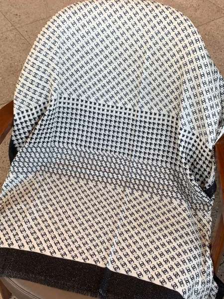 Streetwear Scarf CHANEL 328976 size:100x200cm