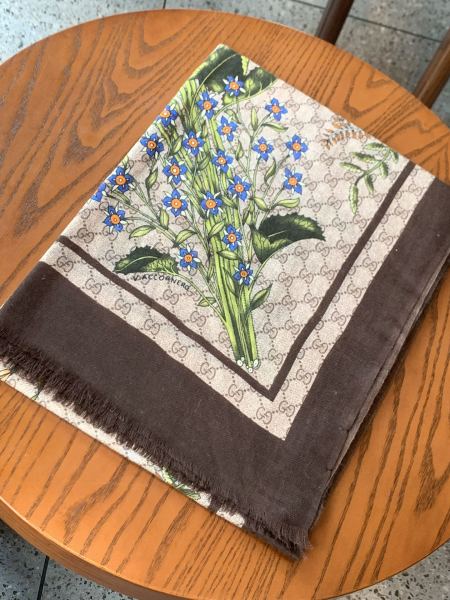 Streetwear Scarf GUCCI 328984 SIZE:110*200cm 