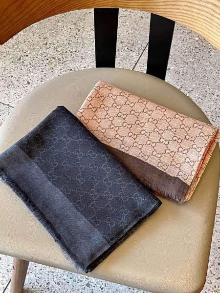 Streetwear Scarf  GUCCI 328980 size:110x200cm