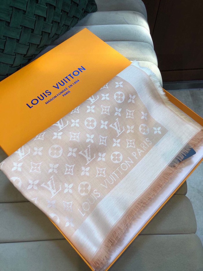 LOUIS VUITTON Cotton Shawls Women's Light Umber M96832 142.5*142.5cm