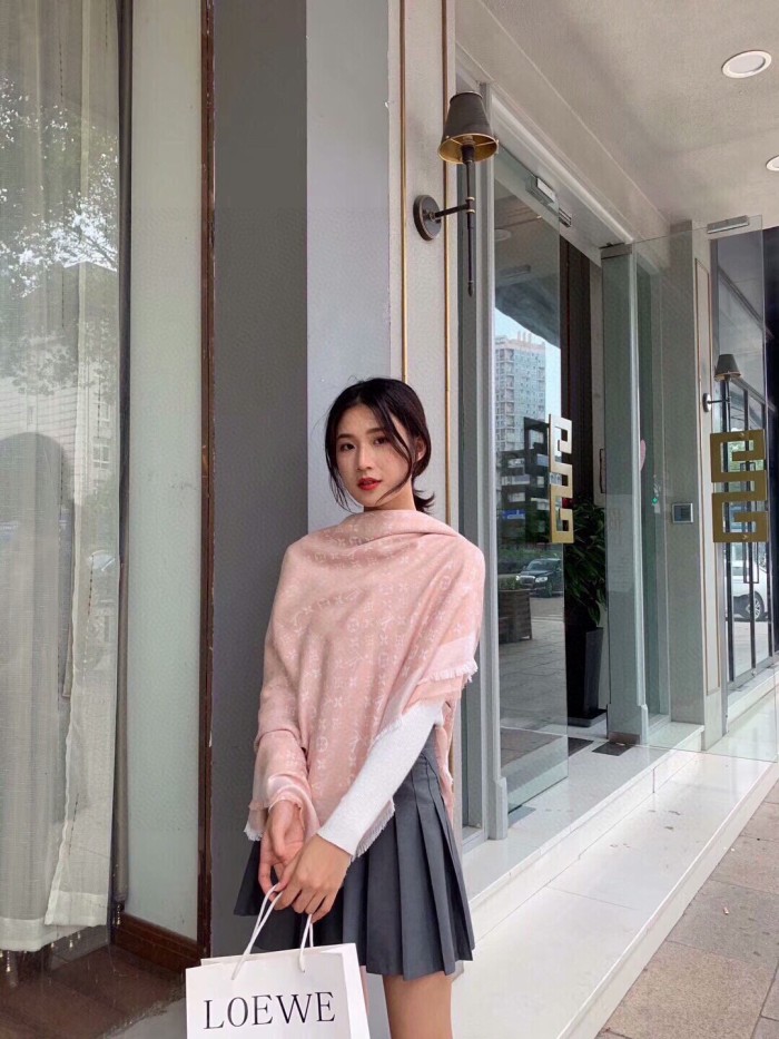 LOUIS VUITTON Cotton Shawls Women's Light Umber M96832 142.5*142.5cm