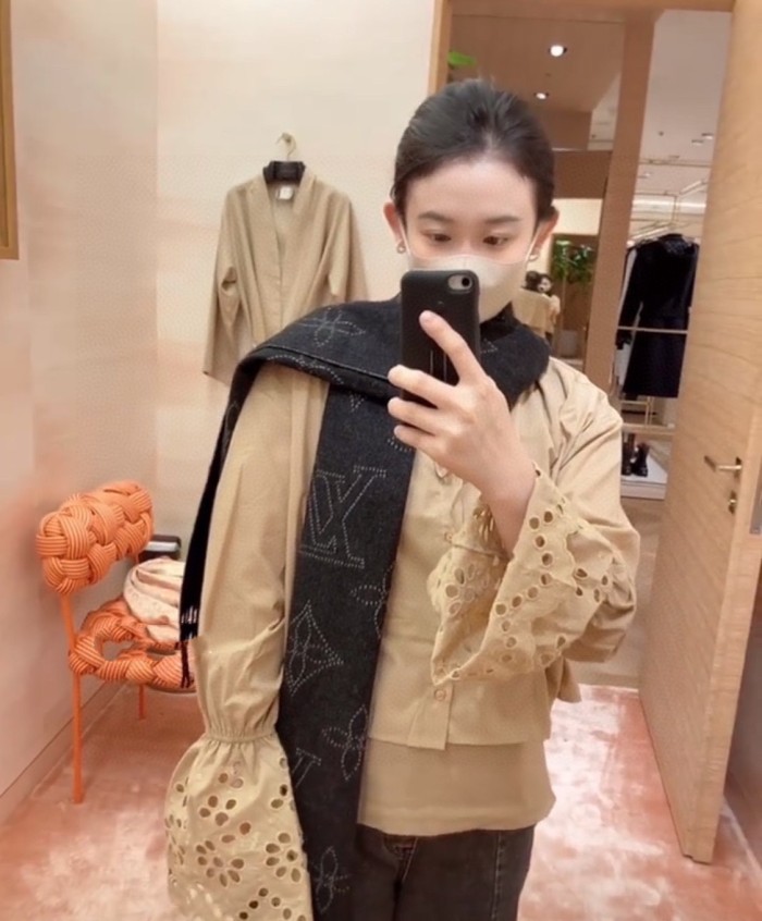 Streetwear Scarf LV 328952 SIZE:35*185cm