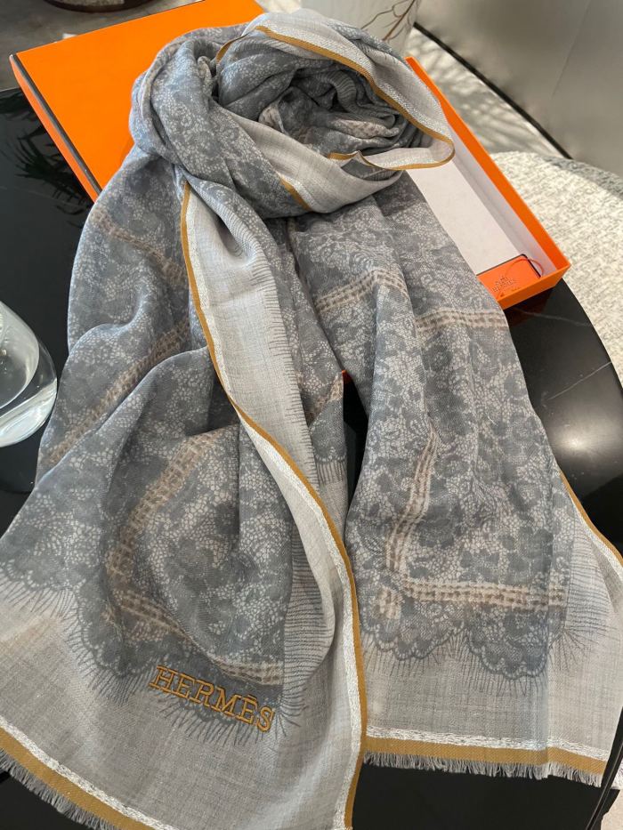 Streetwear Scarf Hermes 328934 SIZE:90*200cm