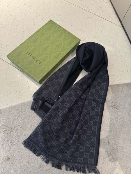 Streetwear Scarf GUCCI 328959 SIZE:55x190cm