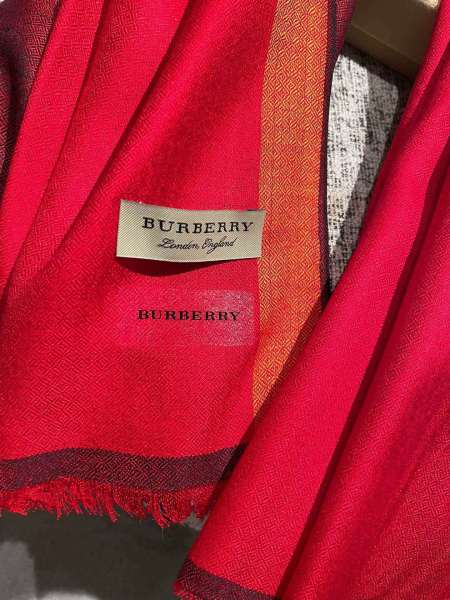 Streetwear Scarf BURBERRY  328947 SIZE:70*200cm