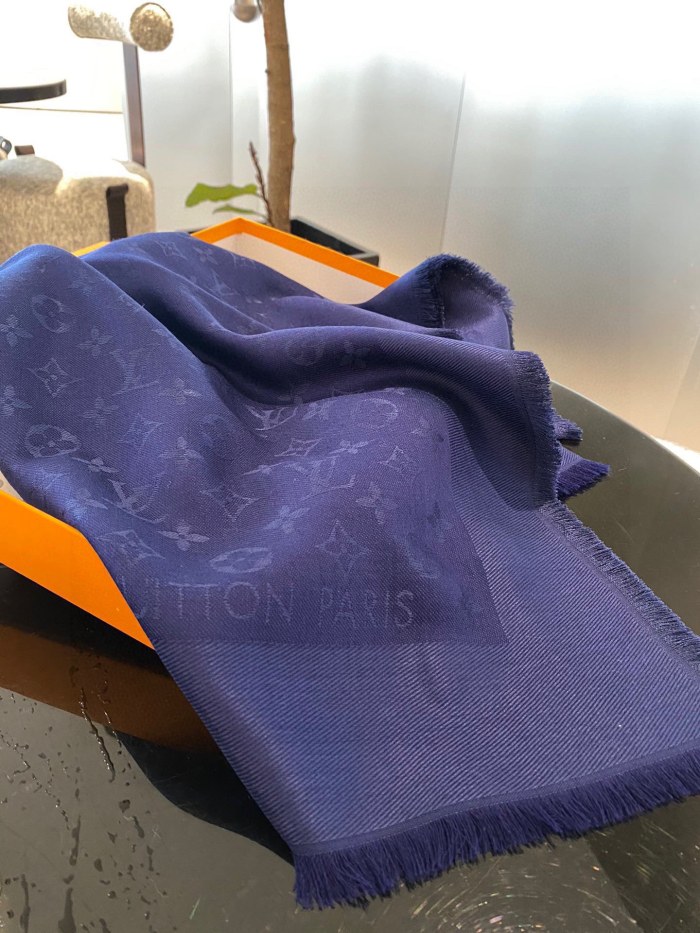 Streetwear Scarf LV 328938 SIZE:140*140cm