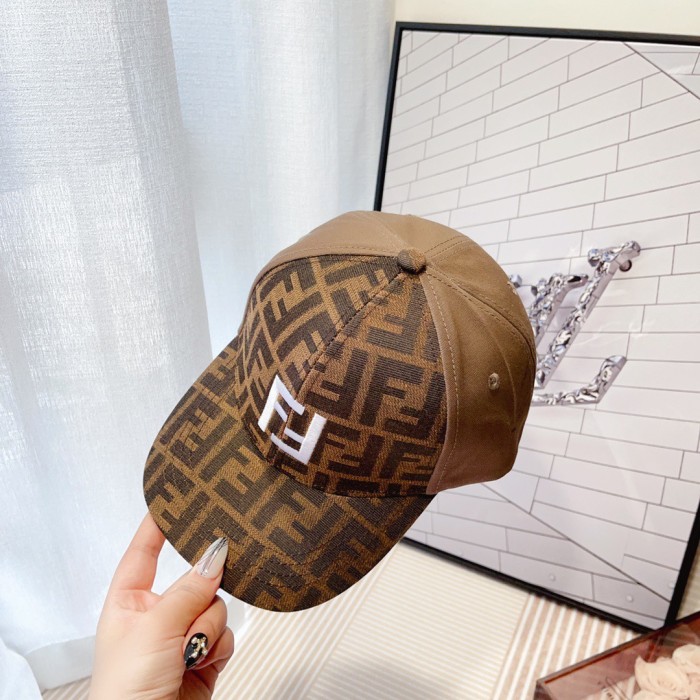 Streetwear Hat Fendi 328925