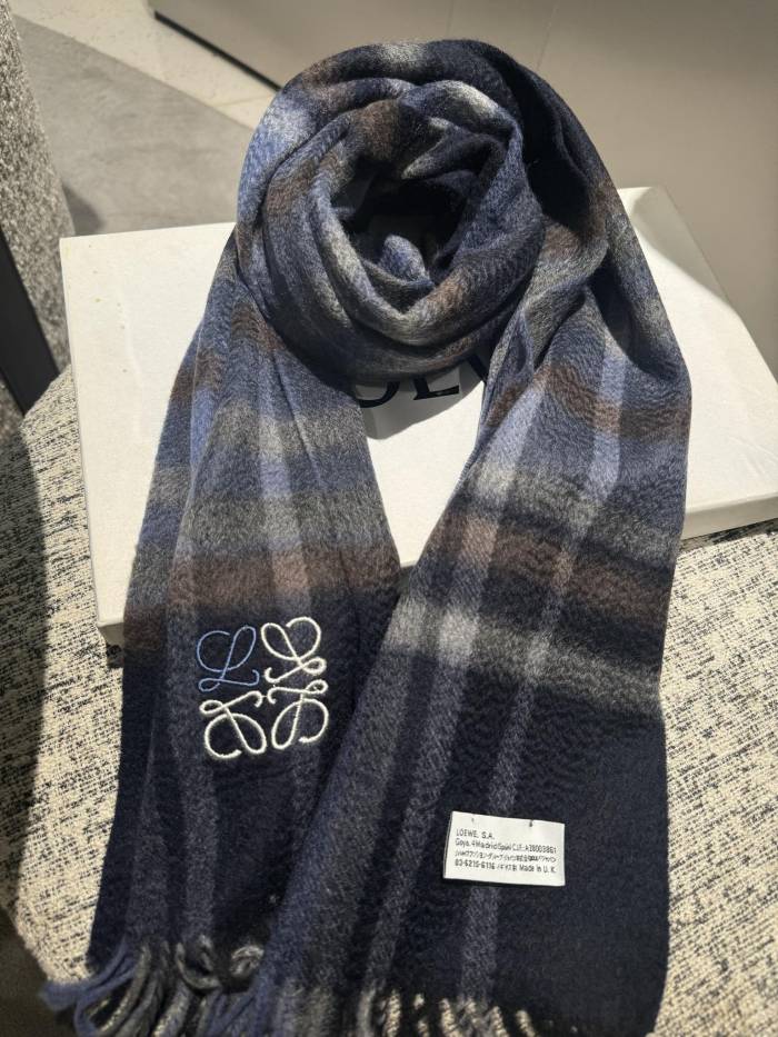 Streetwear Scarf Loewe 328962 SIZE:40*180cm