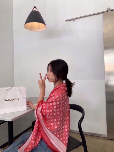 Streetwear Scarf LV 328944 SIZE:140*140cm