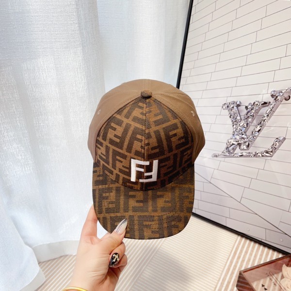 Streetwear Hat Fendi 328925