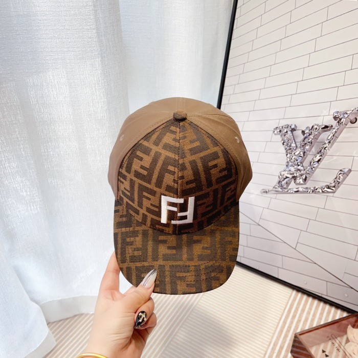 Streetwear Hat Fendi 328925