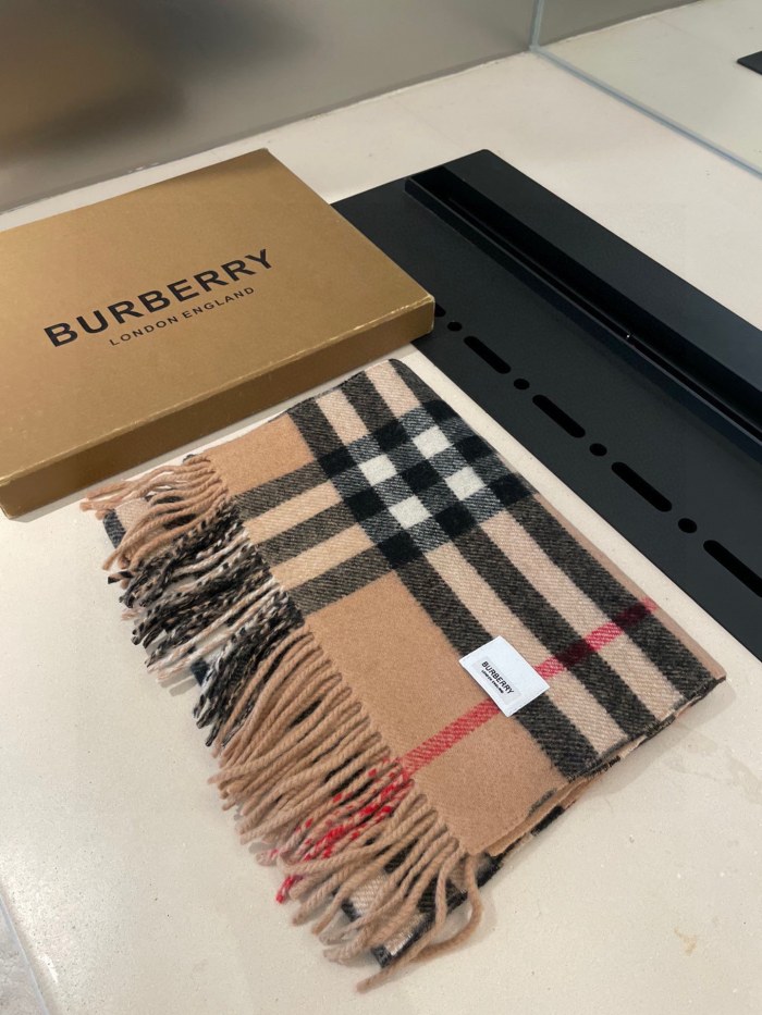Streetwear Scarf BURBERRY 328955 size：32*192cm