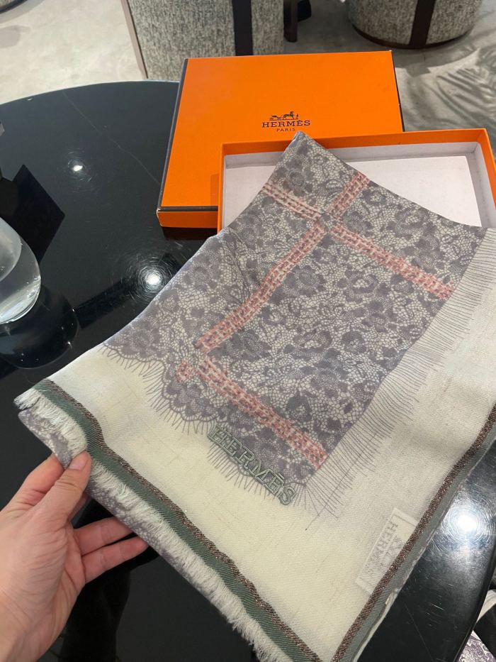 Streetwear Scarf Hermes 328935 SIZE:90*200cm
