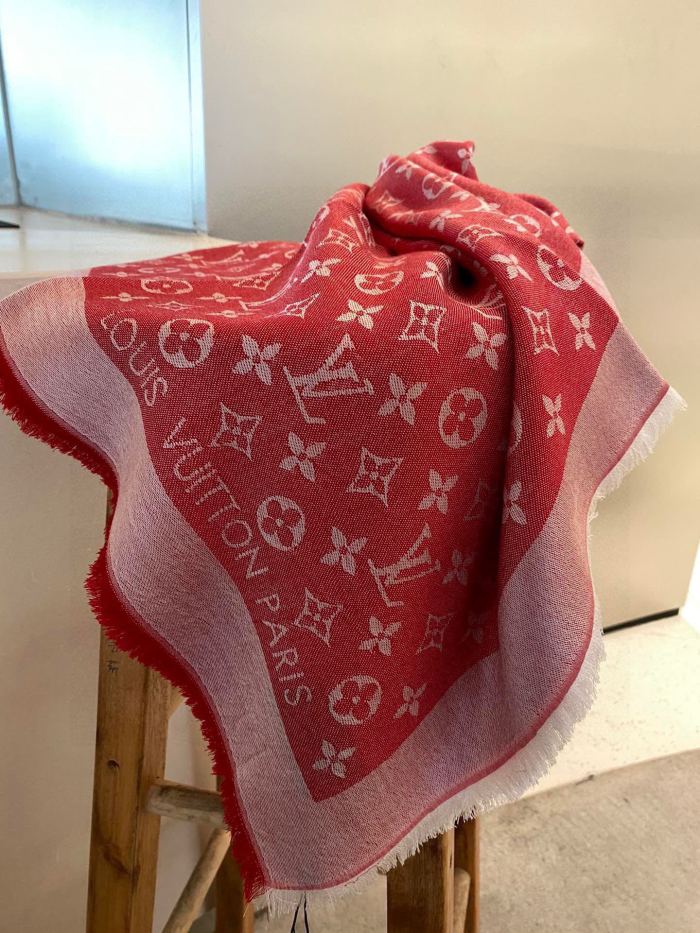 Streetwear Scarf LV 328944 SIZE:140*140cm