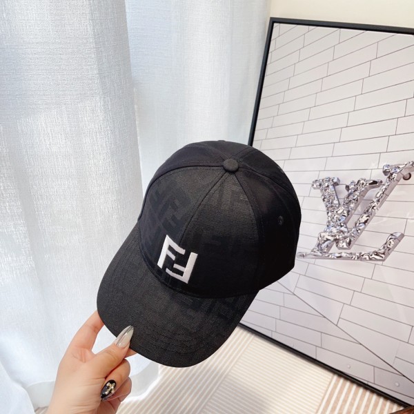 Streetwear Hat Fendi 328926