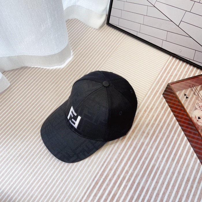 Streetwear Hat Fendi 328926