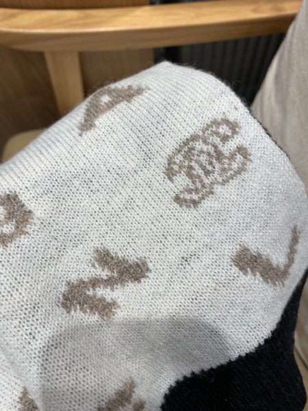 Streetwear Scarf CHANEL 328928 SIZE:35*180cm