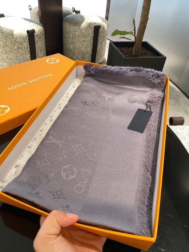 Streetwear Scarf LV 328941 SIZE:140*140cm