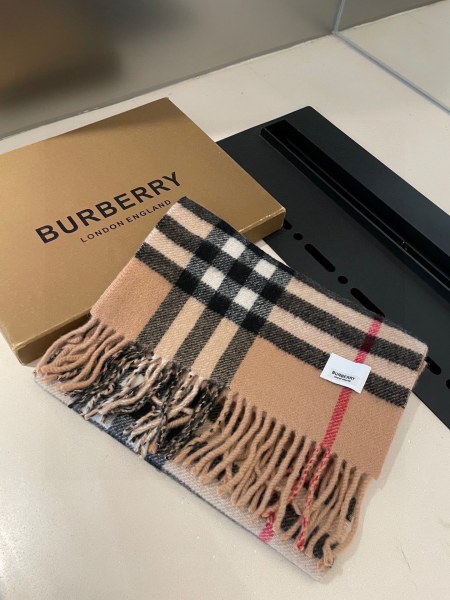 Streetwear Scarf BURBERRY  328956 SIZE:32*192cm