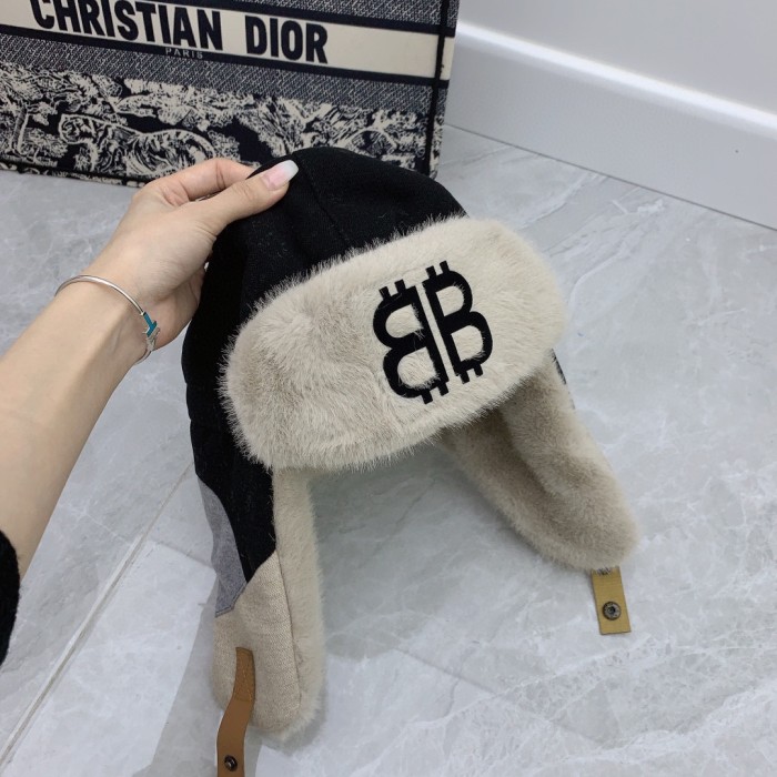 Streetwear Hat balenciaga 328905