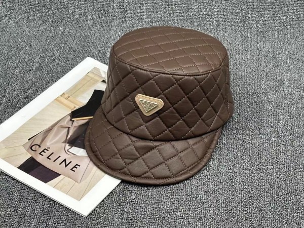 Streetwear Hat Prada 328892