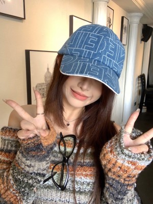 Streetwear Hat Celine 328899